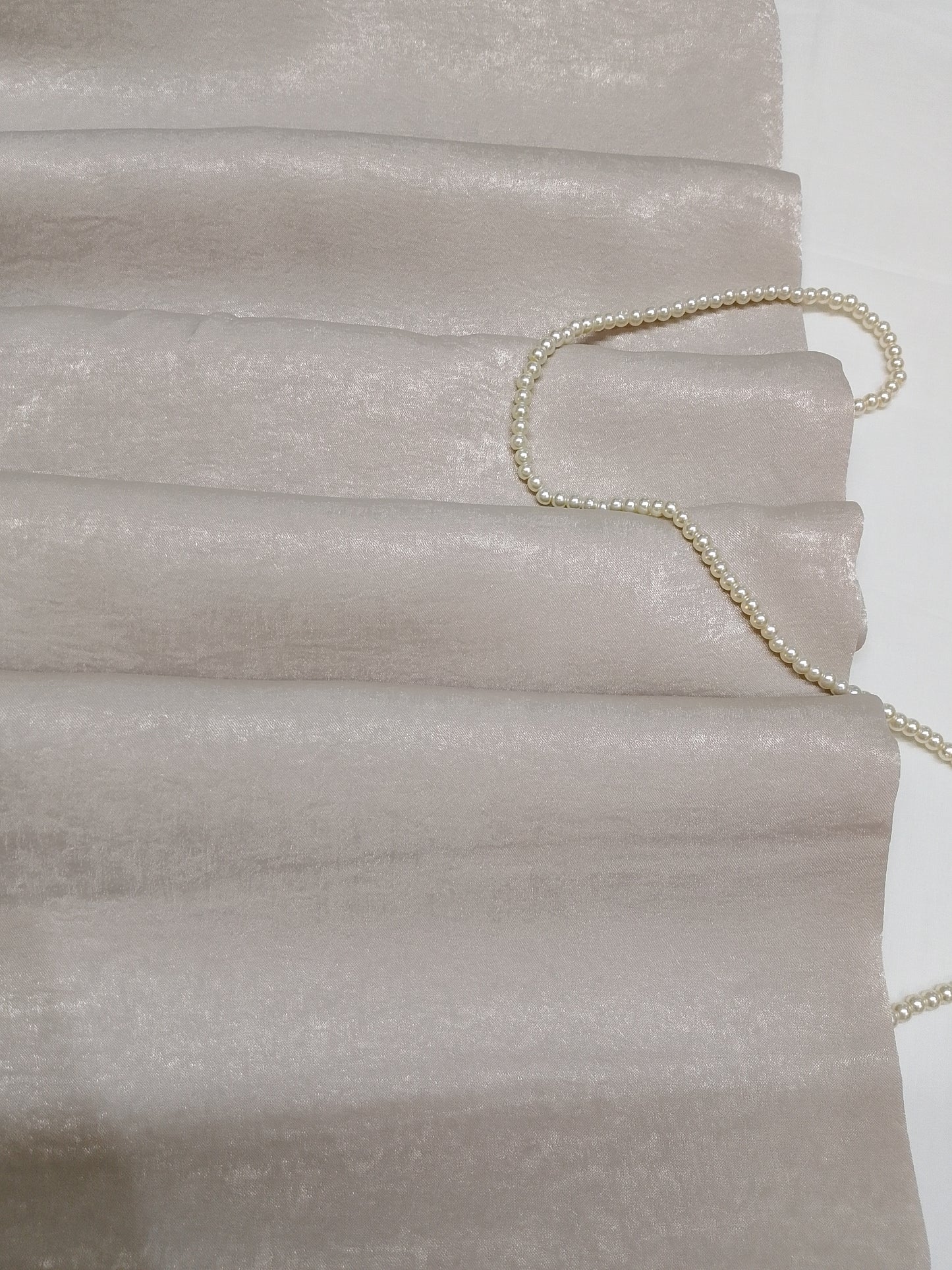 SILVER WHISPER -velvet silk