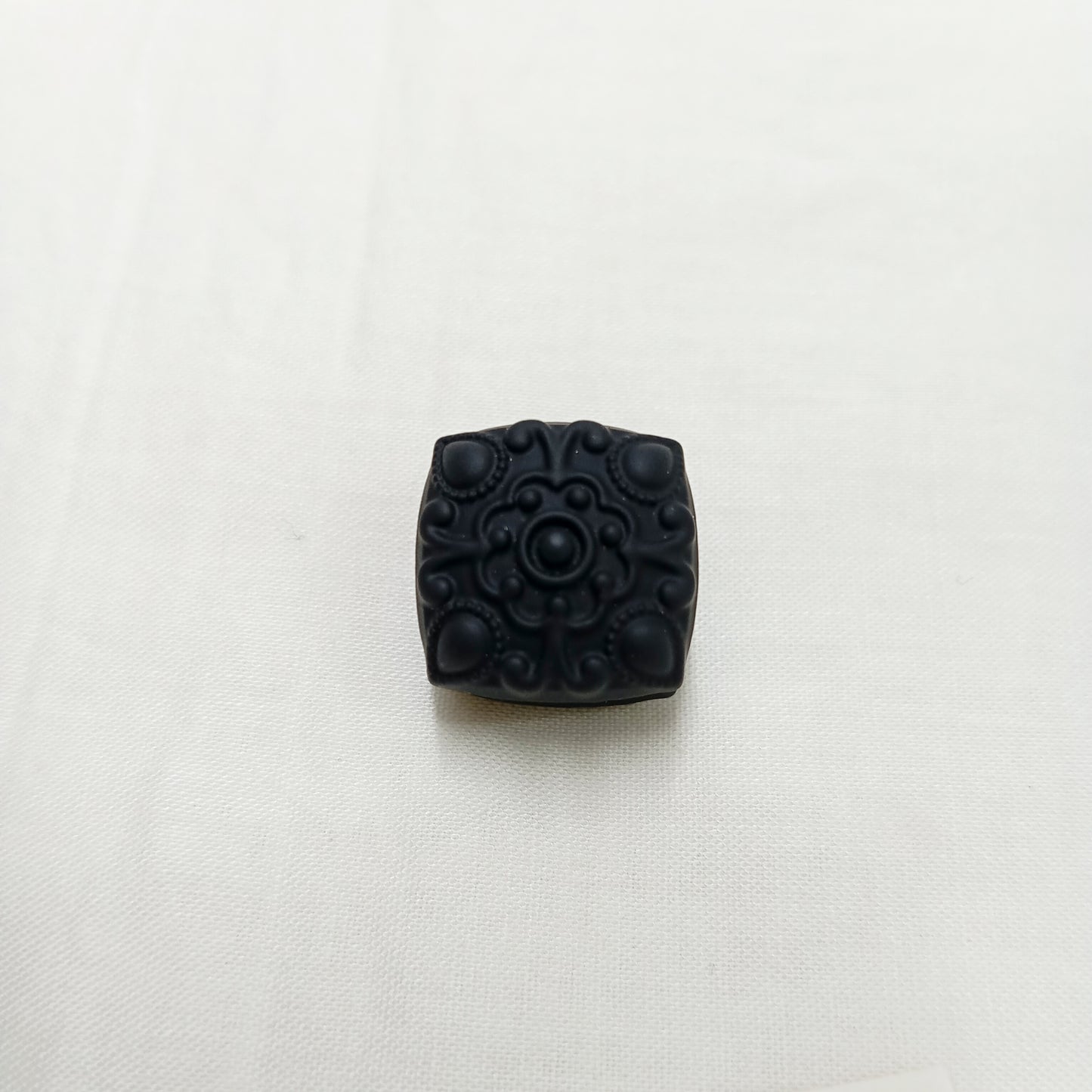 Floral Square Hijab Magnet Pin -Black