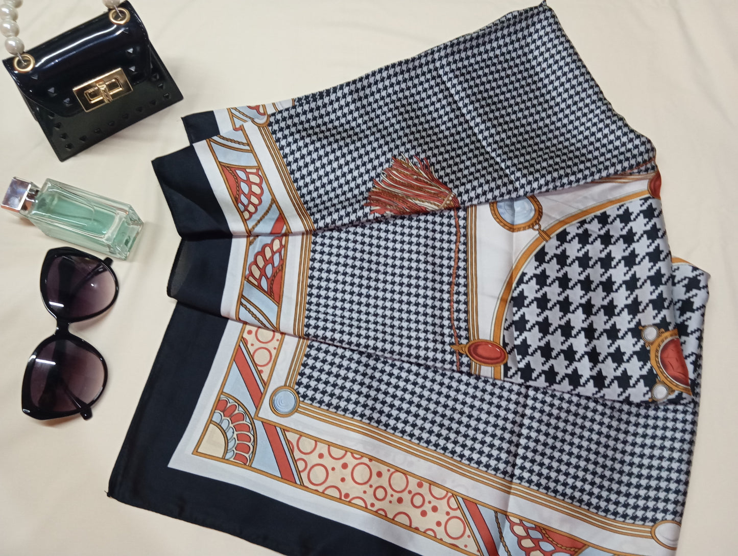 VELVET VOGUE -printed satin silk