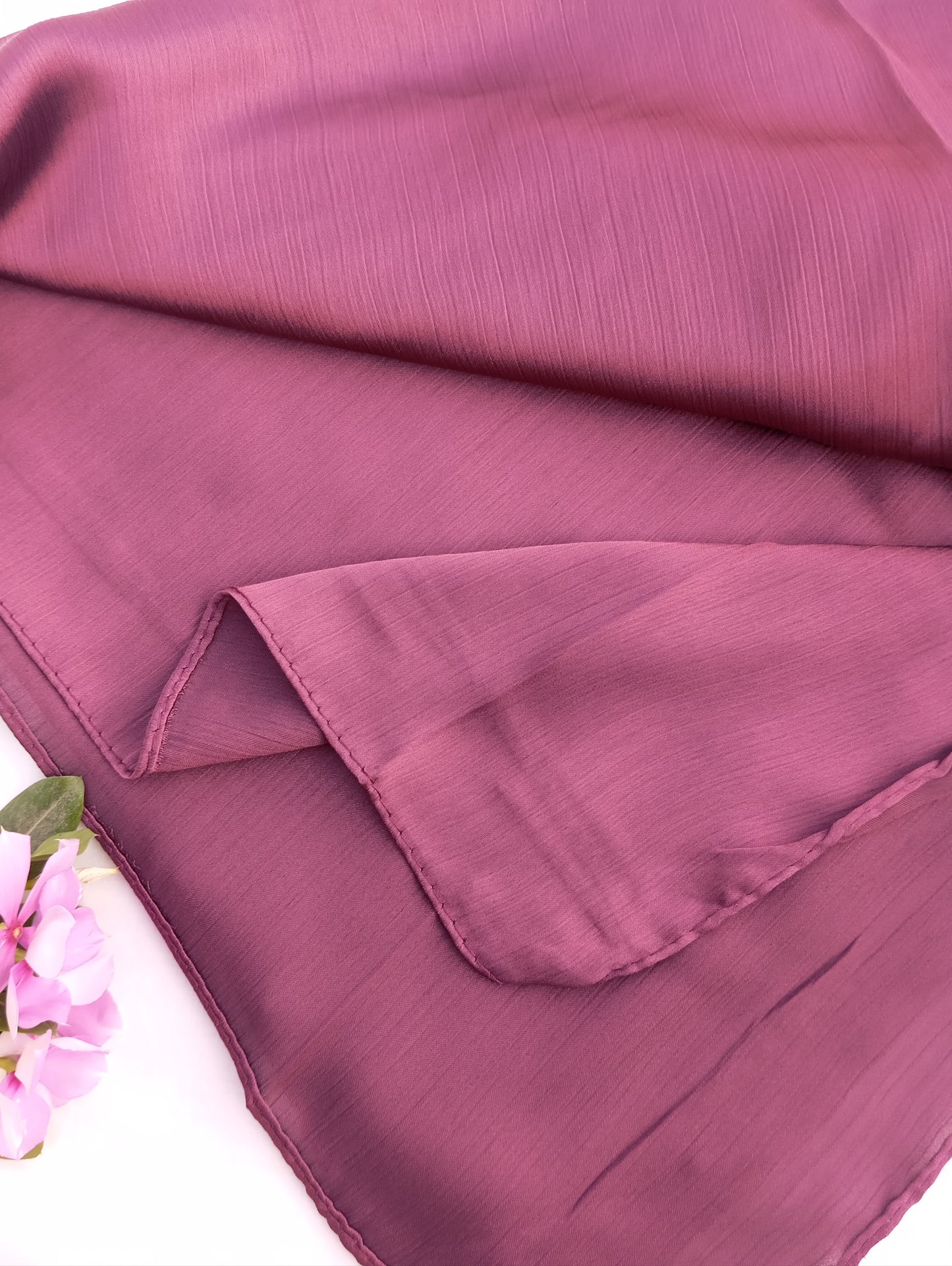 DUSTY ORCHID - Purple matte crinkle silk